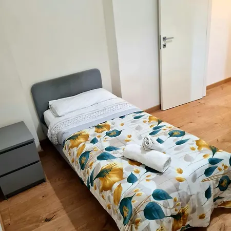 Luxury House בית אירוח *