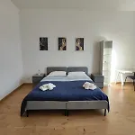 Privatunterkunft Luxury House *