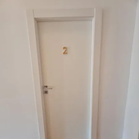 Luxury House Δωμάτια σε οικογενειακή κατοικία